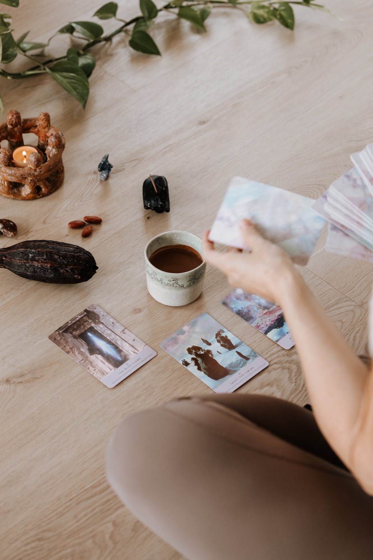 Nytårsritual med Ceremoniel Cacao og Orakelkort - Intention og en ny begyndelse   